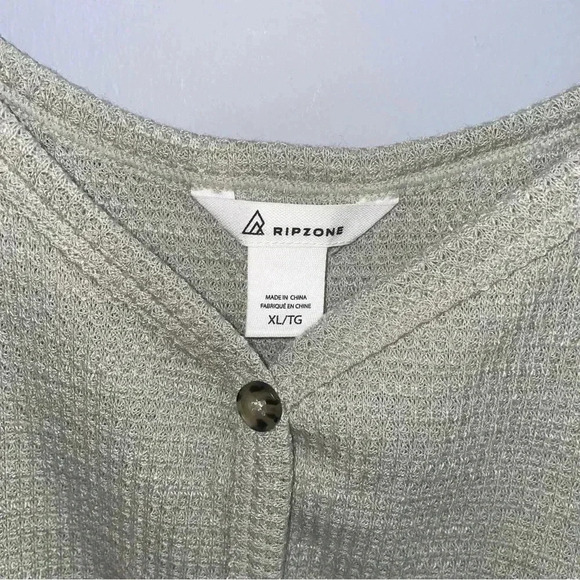 Rip Zone  Tank - Picture 3 of 3